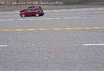 US-40 MP 243.00 WB : Berthoud Pass — Road Surface road camera