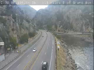 I-70 MP 116.85 EB : 0.4 miles E of Grand Ave in Glenwood Springs road camera