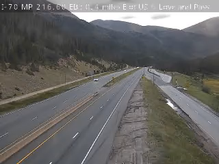 I-70 MP 216.60 EB : 0.4 miles E of US 6 Loveland Pass 1 road camera
