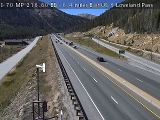 I-70 MP 216.60 EB : 0.4 miles E of US 6 Loveland Pass road camera