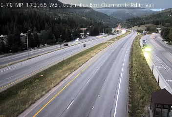 I-70 MP 173.65 WB : 0.4 miles E of Charmonix Rd in Vail road camera