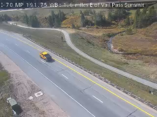 I-70 MP 191.75 WB : 1.6 miles E of Vail Pass Summit road camera
