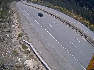I-70 MP 208.90 WB : 3.3 miles E of US 6/CO 9 1 in Silverthorne road camera