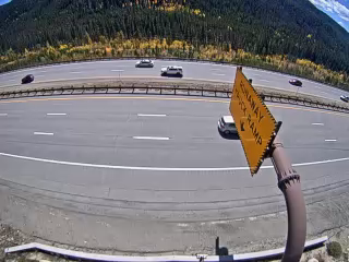 I-70 MP 208.90 WB : 3.3 miles E of US 6/CO 9 2 in Silverthorne road camera